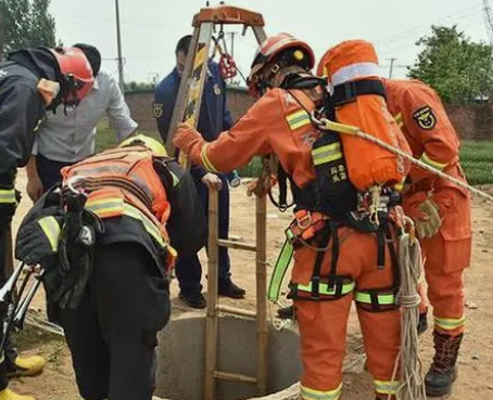 The rescue tripod is suitable for deep well rescue work